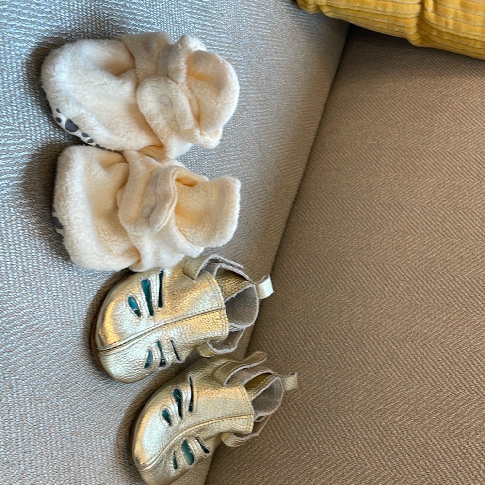 Zutano Gold First Walkers and Cream Booties 18 months